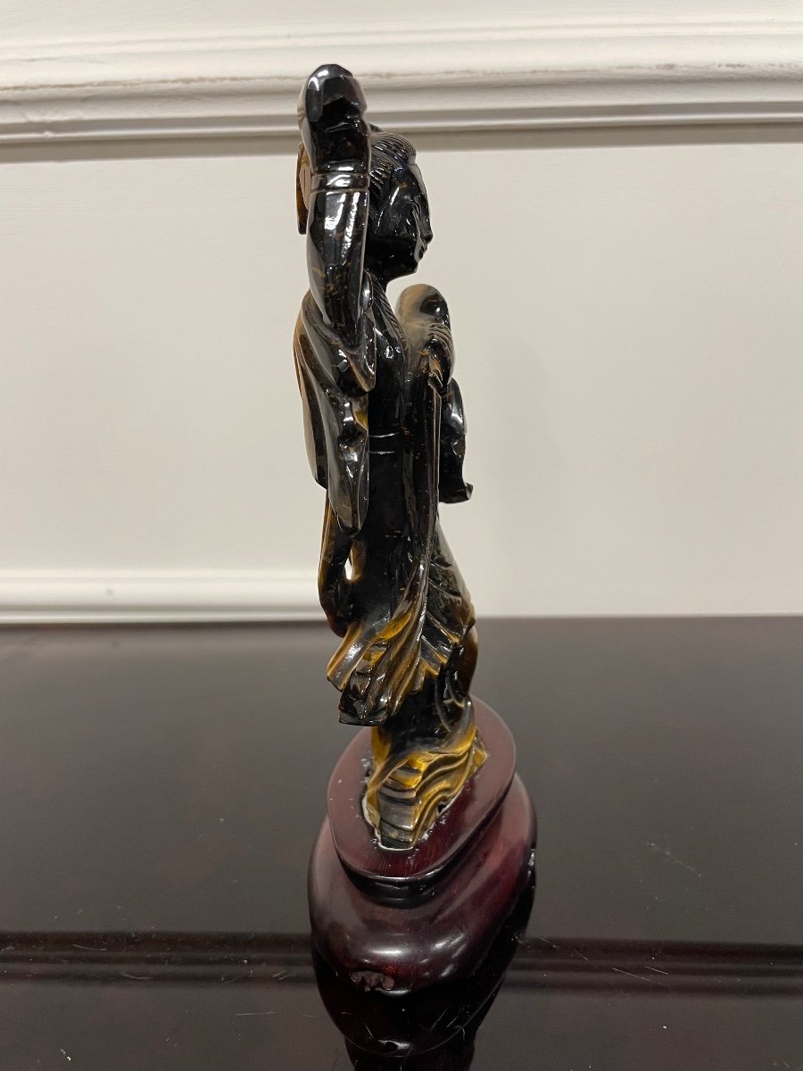 China - Hard Stone Tiger's Eye Sculpture Depicting A 20th Century Guanyin-photo-3